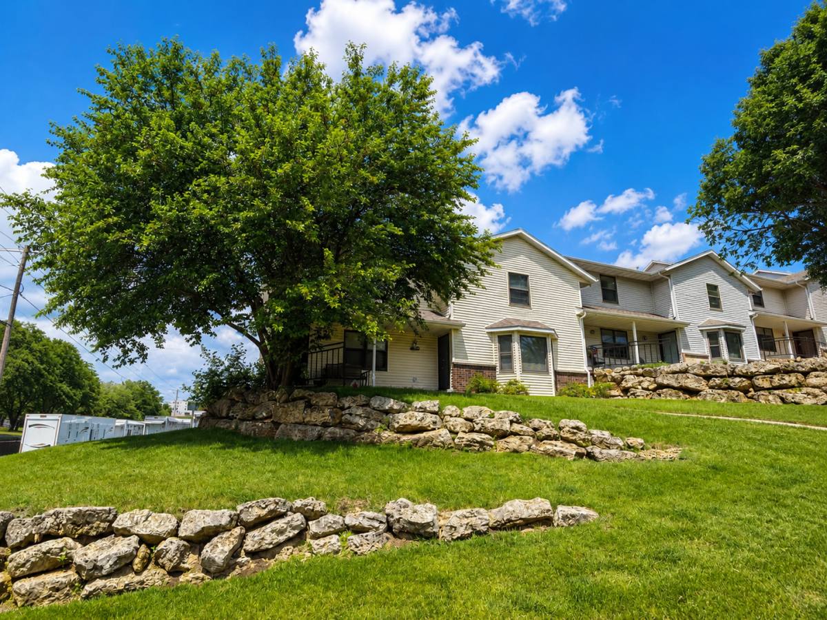 Townhouse for rent at 311-333 Meadow View Rd, Mount Horeb, WI 53572
