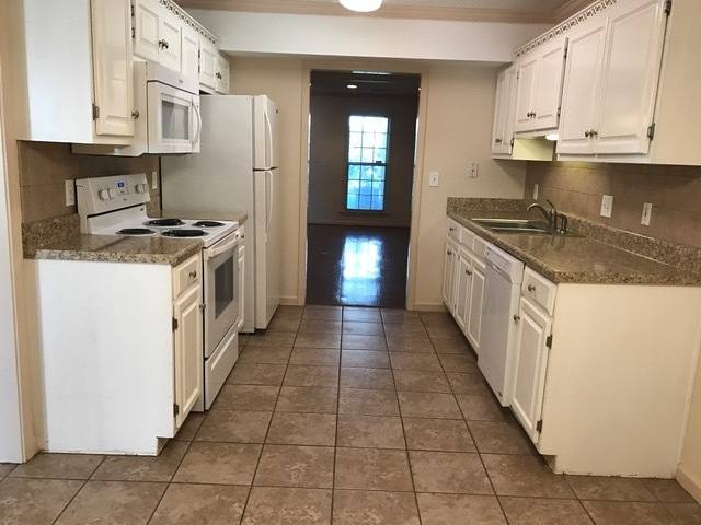 Townhouse for rent at 277 Ivy Place, Oxford, AL 36203
