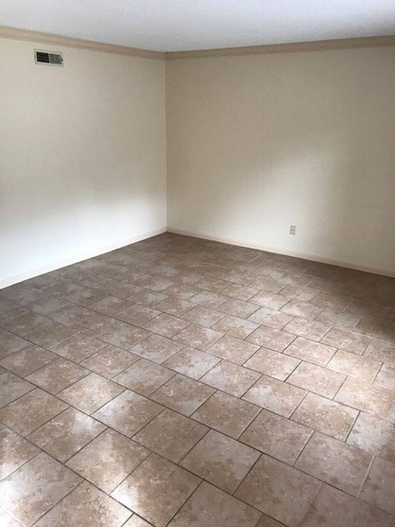 Apartment for rent at 1684 Ashland Highway, Talladega, AL 35160