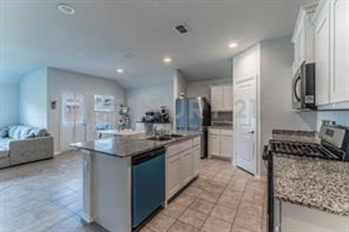 House for rent at 628 Spaulding St, Justin, TX 76247