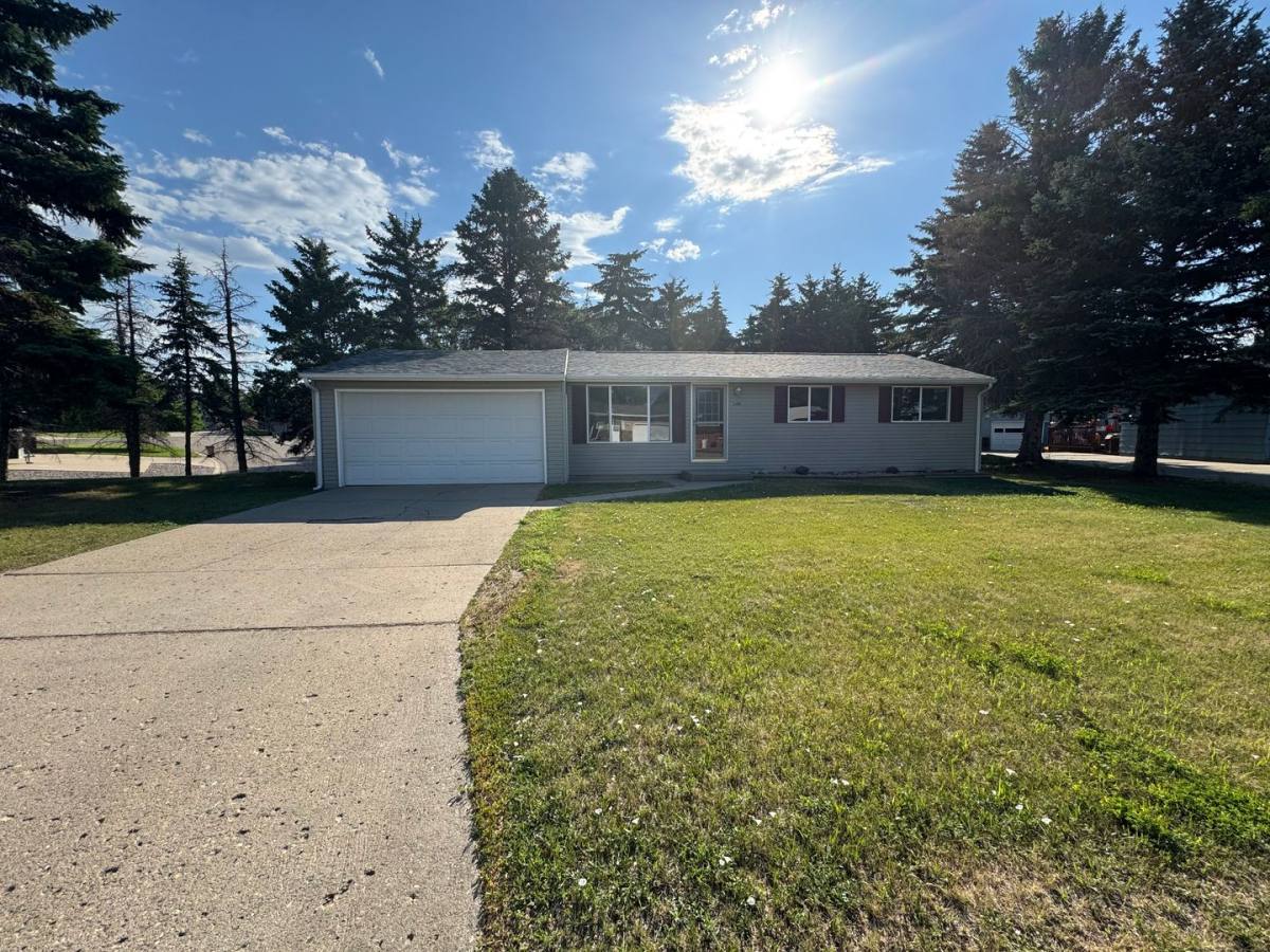 House for rent at 1130 6th St NE, Minot, ND 58703
