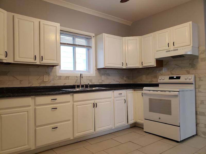 Apartment for rent at 17 Gray St #1, Poughkeepsie, NY 12603