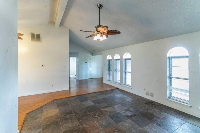 House for rent at 104 Scenic Dr, Rockwall, TX 75032