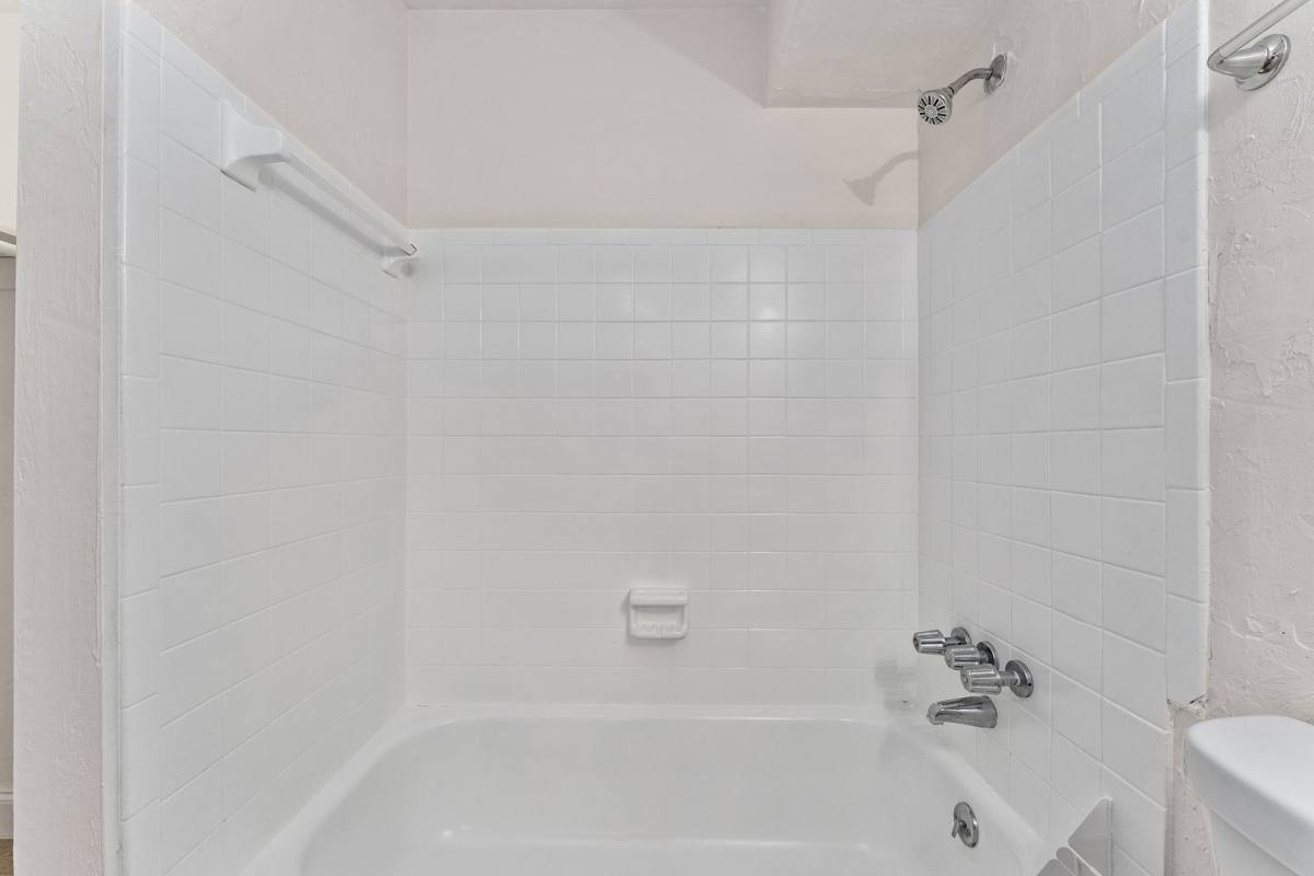 Apartment for rent at 1220 NW 12th St, Gainesville, FL 32601