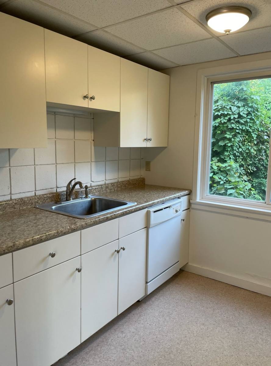 Townhouse for rent at 237 Maple St #4, Burlington, VT 05401