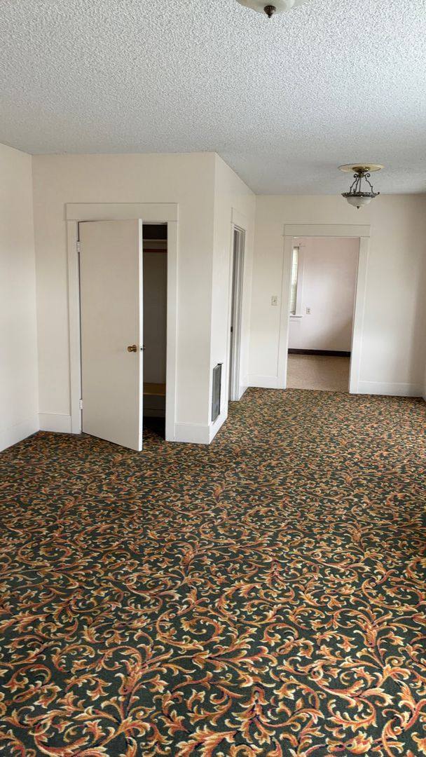 Apartment for rent at 860 Central Ave, Coos Bay, OR 97420