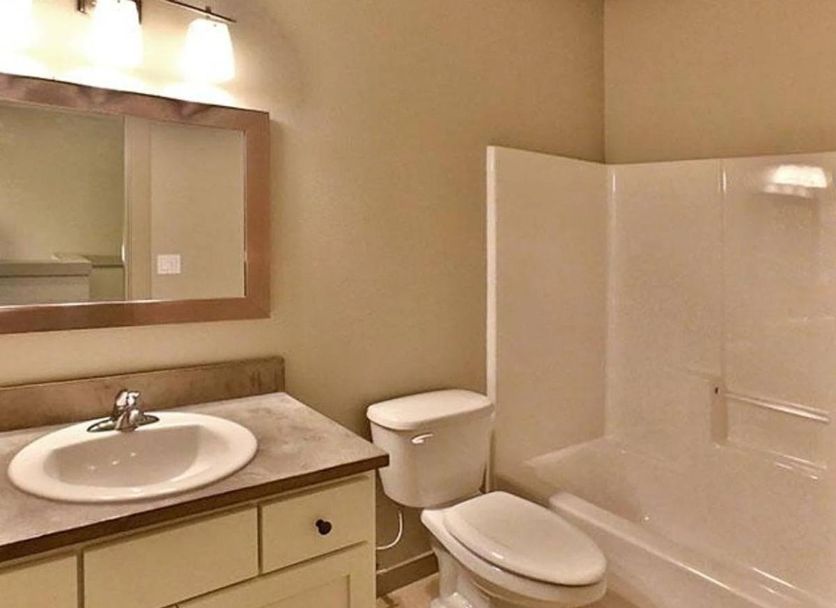 Townhouse for rent at 6430 N Maryland Ave, Portland, OR 97217