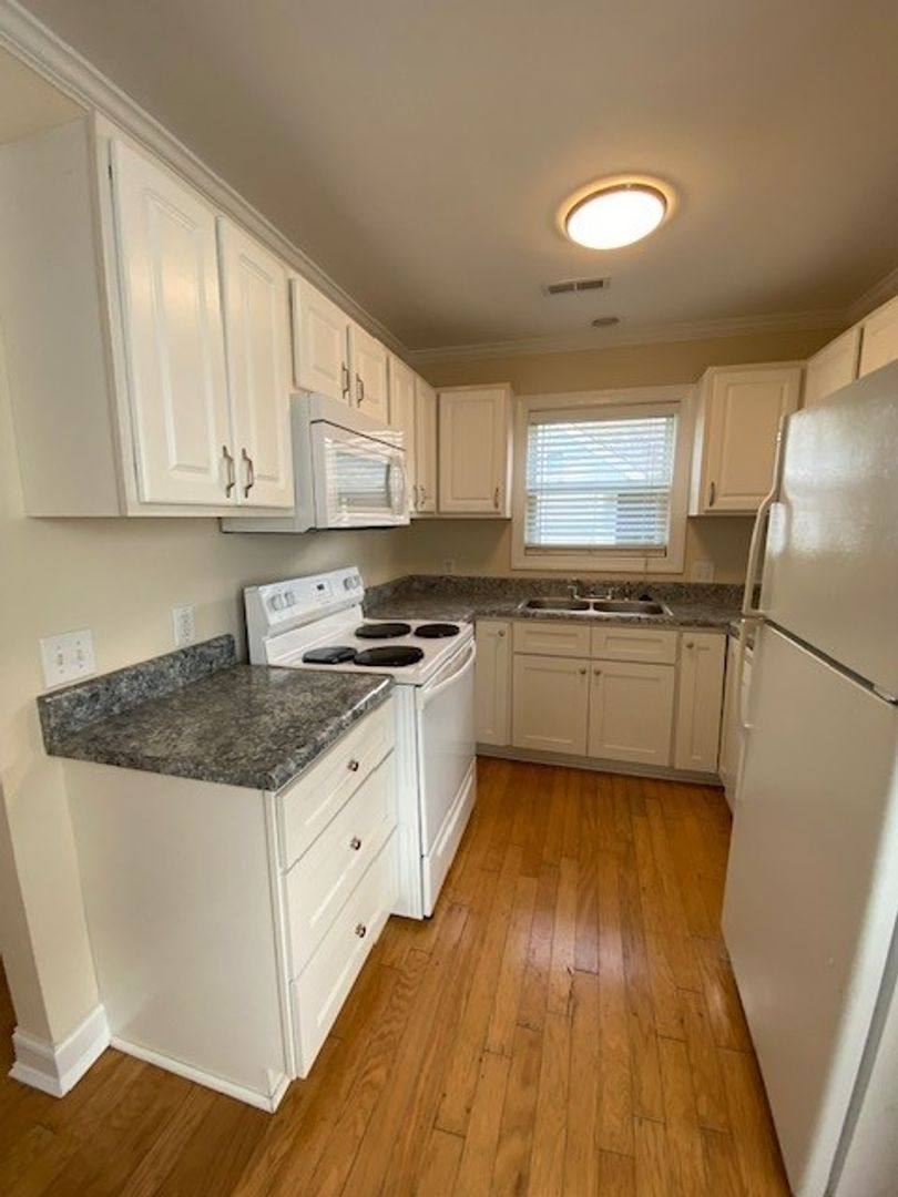 Townhouse for rent at 3225 Belmont Circle, Wilmington, NC 28405