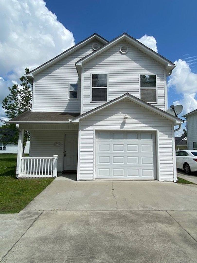 Townhouse for rent at 3225 Belmont Circle, Wilmington, NC 28405
