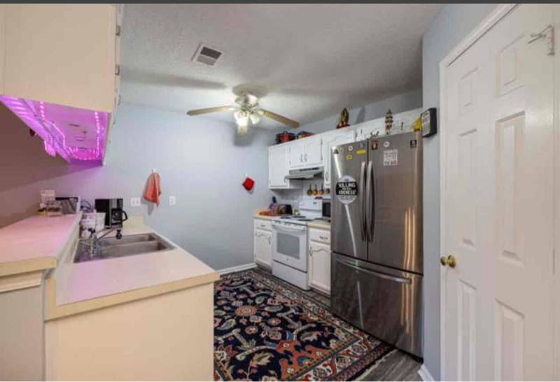 Townhouse for rent at 5844 Ashridge Place, Memphis, TN 38141
