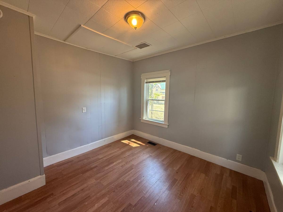 Apartment for rent at 115 Franklin St, Franklin, NH 03235