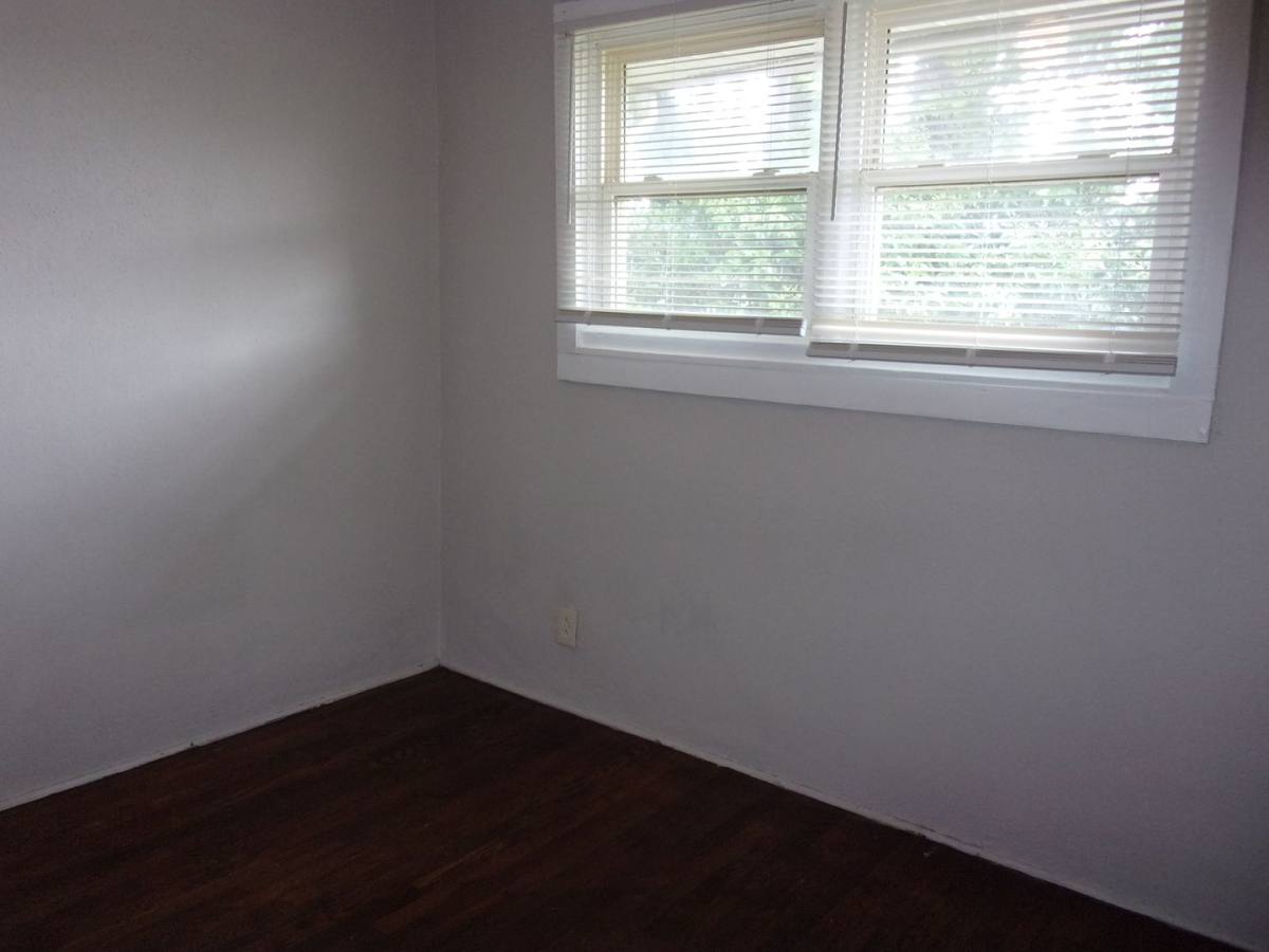 Townhouse for rent at 2405-1 Julia Ave, Charlotte, NC 28206