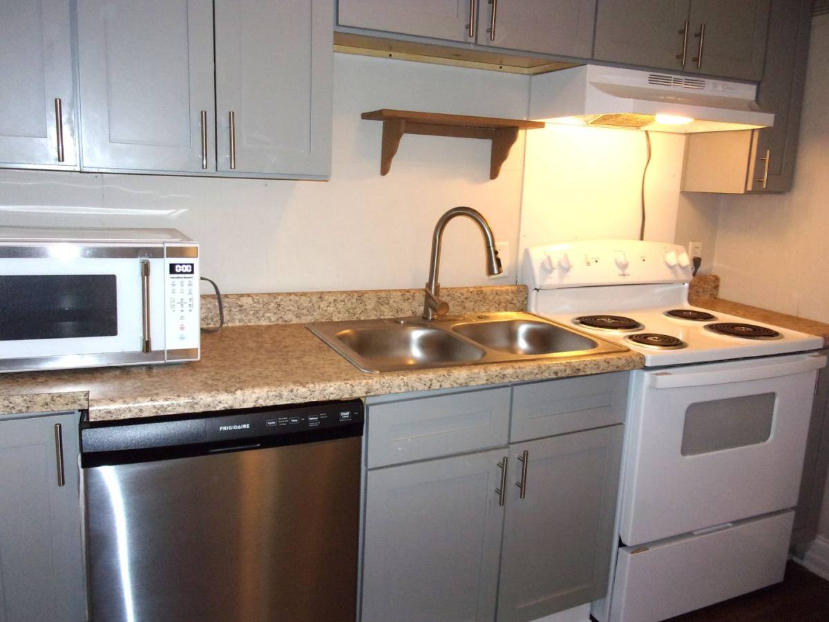 Townhouse for rent at 2405-1 Julia Ave, Charlotte, NC 28206
