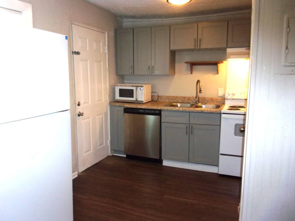 Townhouse for rent at 2405-1 Julia Ave, Charlotte, NC 28206