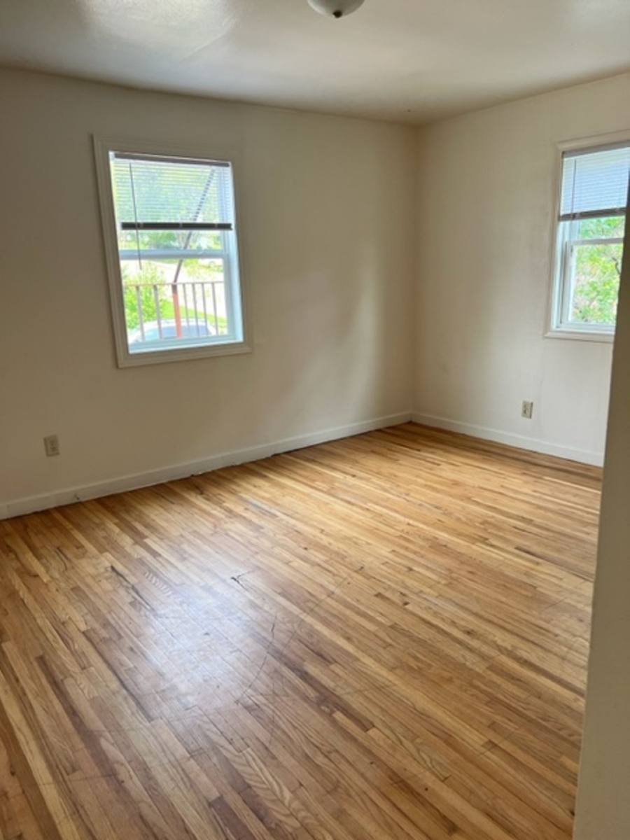 Apartment for rent at 600 9th St NW, Mandan, ND 58554