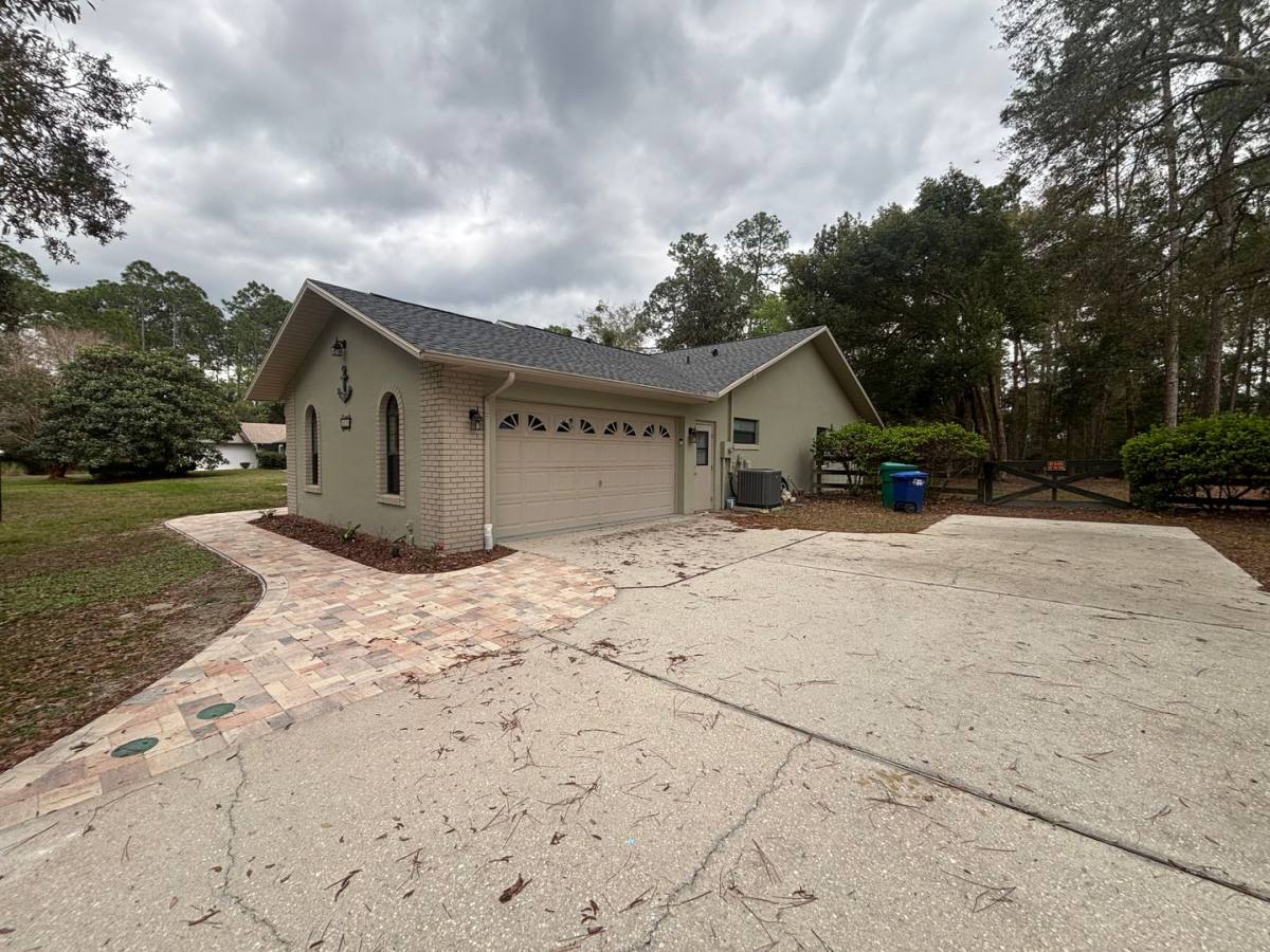 House for rent at 1130 W Olympia St, Hernando, FL 34442
