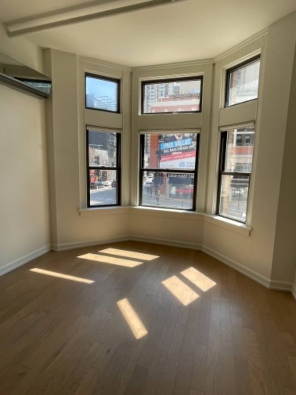 Apartment for rent at 111 W Chicago Ave, Chicago, IL 60654