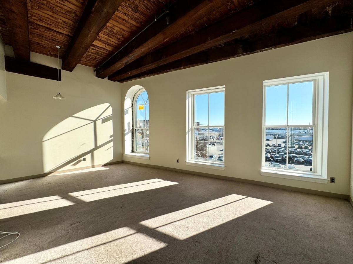 Apartment for rent at 305 Commercial St, Portland, ME 04101
