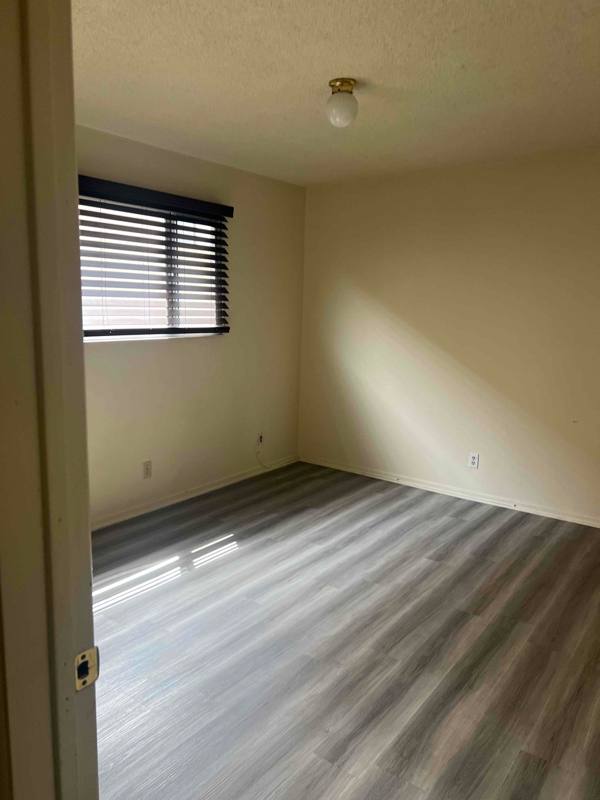 Apartment for rent at 10772 Woodbine St #4, Los Angeles, CA 90034