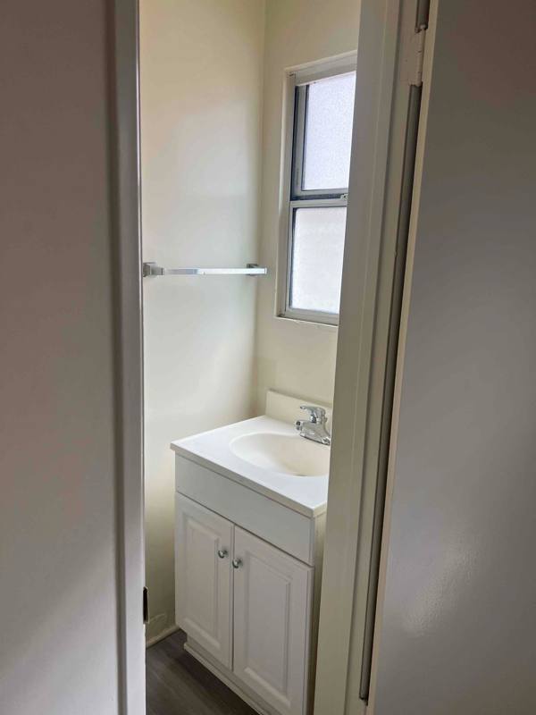 Apartment for rent at 10772 Woodbine St #4, Los Angeles, CA 90034