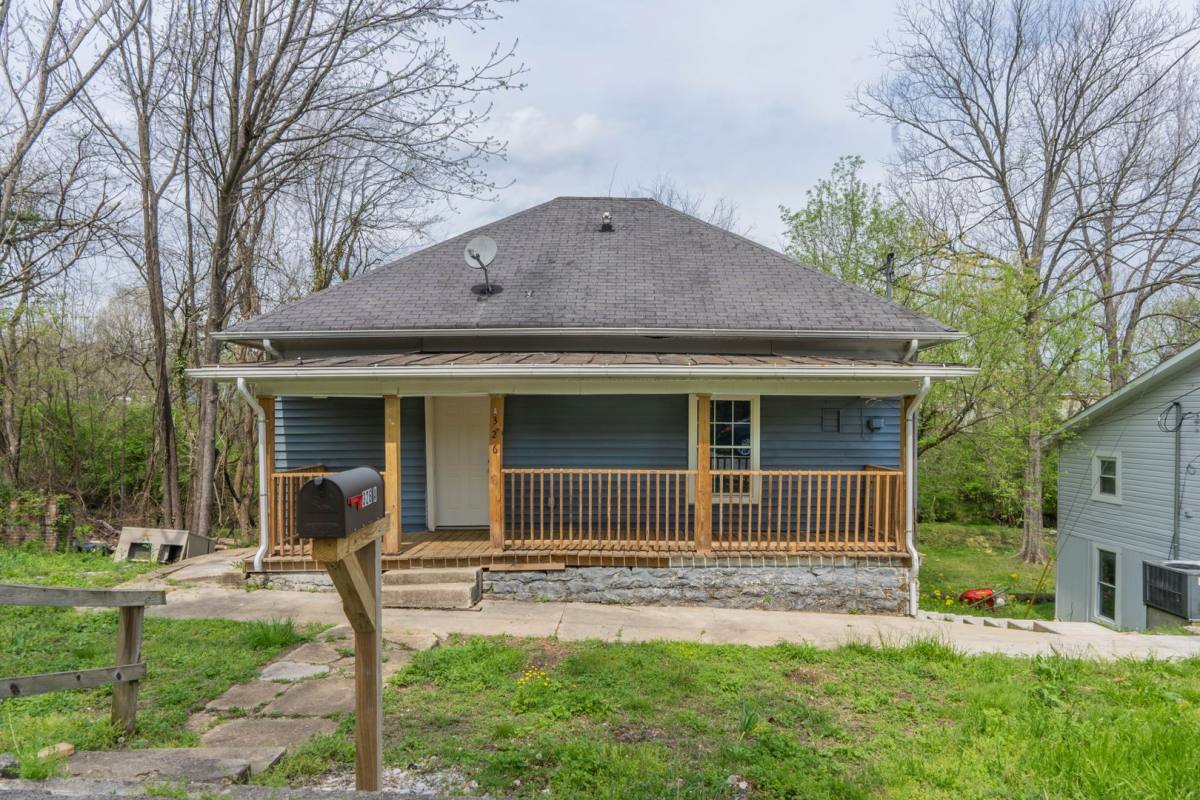 House for rent at 326 Maple St, Lewisburg, TN 37091