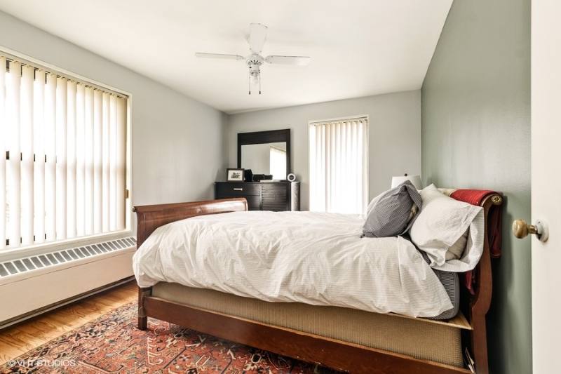 Apartment for rent at 666 - 700 Park Ave W, Highland Park, IL 60035