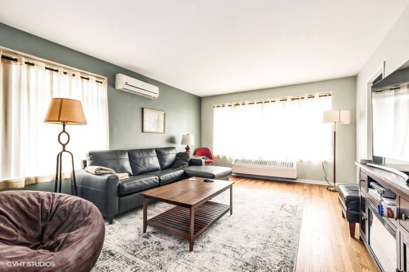 Apartment for rent at 666 - 700 Park Ave W, Highland Park, IL 60035