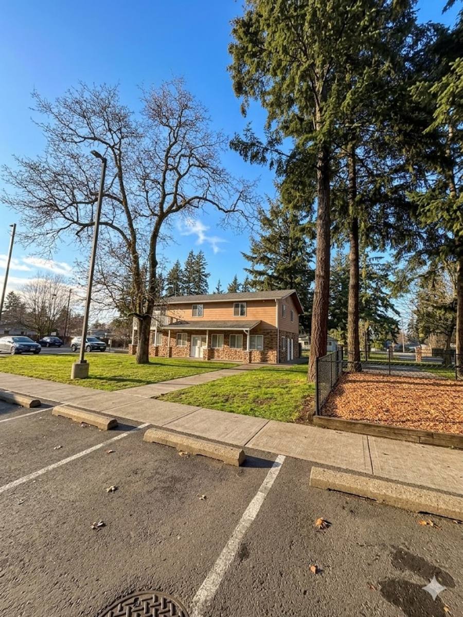 Apartment for rent at 1756 106th St S, Tacoma, WA 98444
