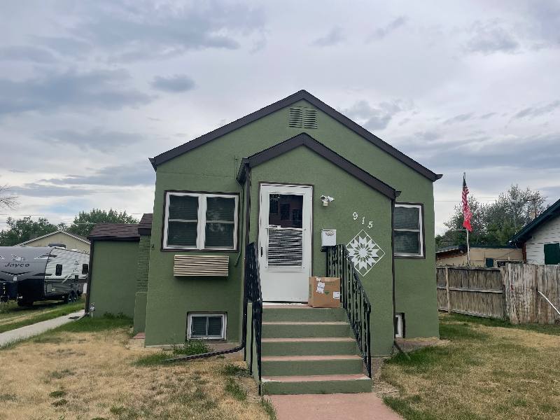Apartment for rent at 915 1st St W #2, Roundup, MT 59072