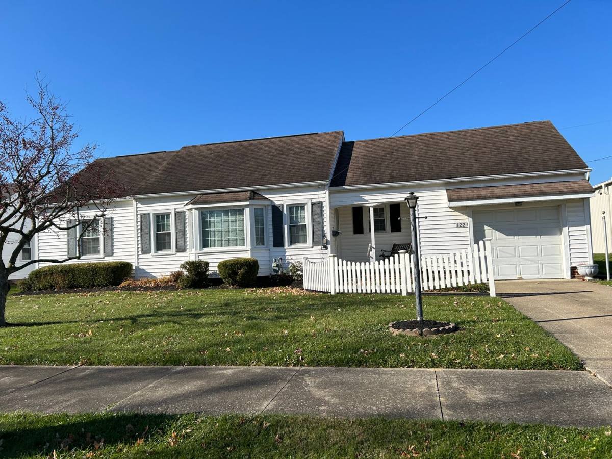 Apartment for rent at 122 Steele Ave, Ashland, OH 44805