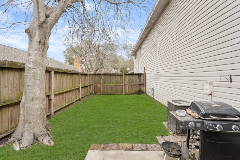 Townhouse for rent at 10814 Sugar Hill Dr #A, Houston, TX 77042