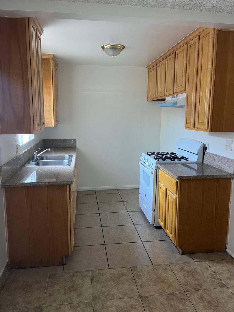 Apartment for rent at 1260 W Stoneridge Court, Ontario, CA 91762