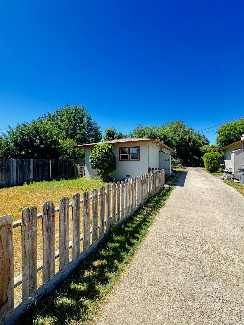 Apartment for rent at 6093 Park Ave, Marysville, CA 95901