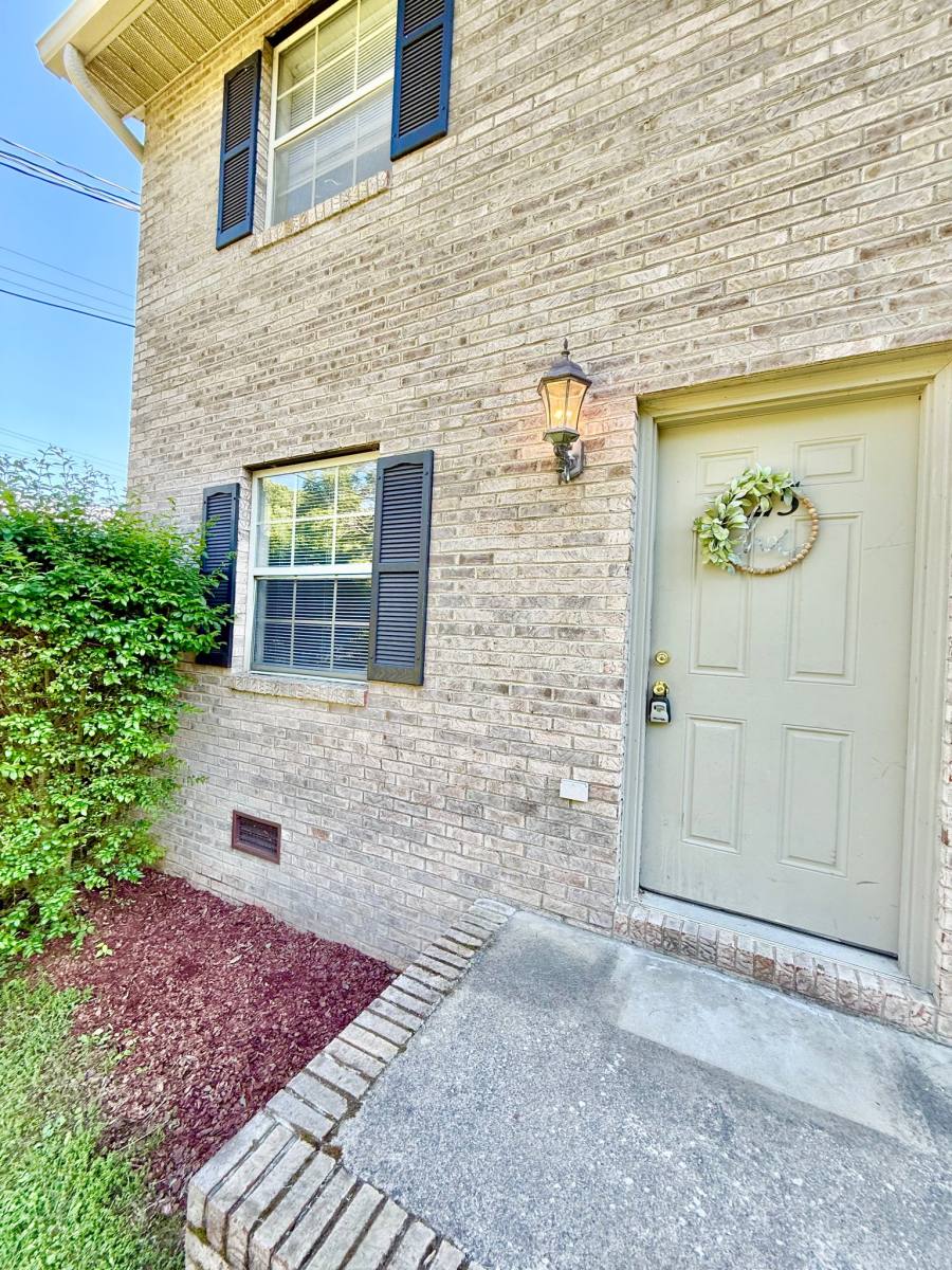 Townhouse for rent at 102 Carter Sells Rd, Johnson City, TN 37604