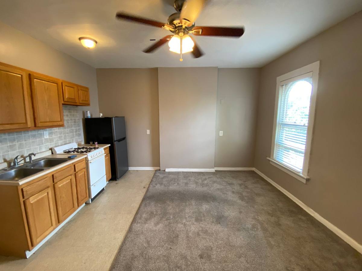 Apartment for rent at 226 W 8th Ave, Columbus, OH 43201