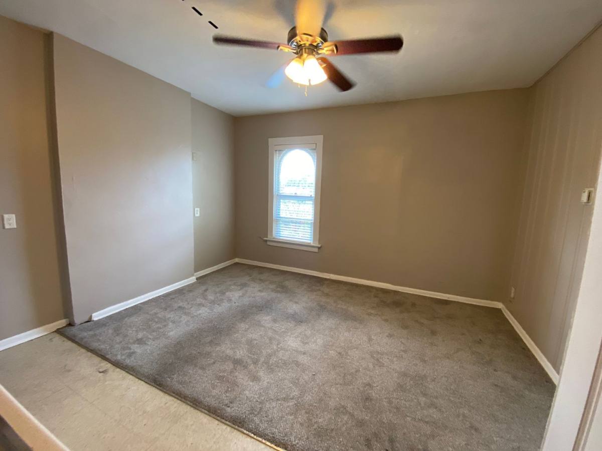Apartment for rent at 226 W 8th Ave, Columbus, OH 43201