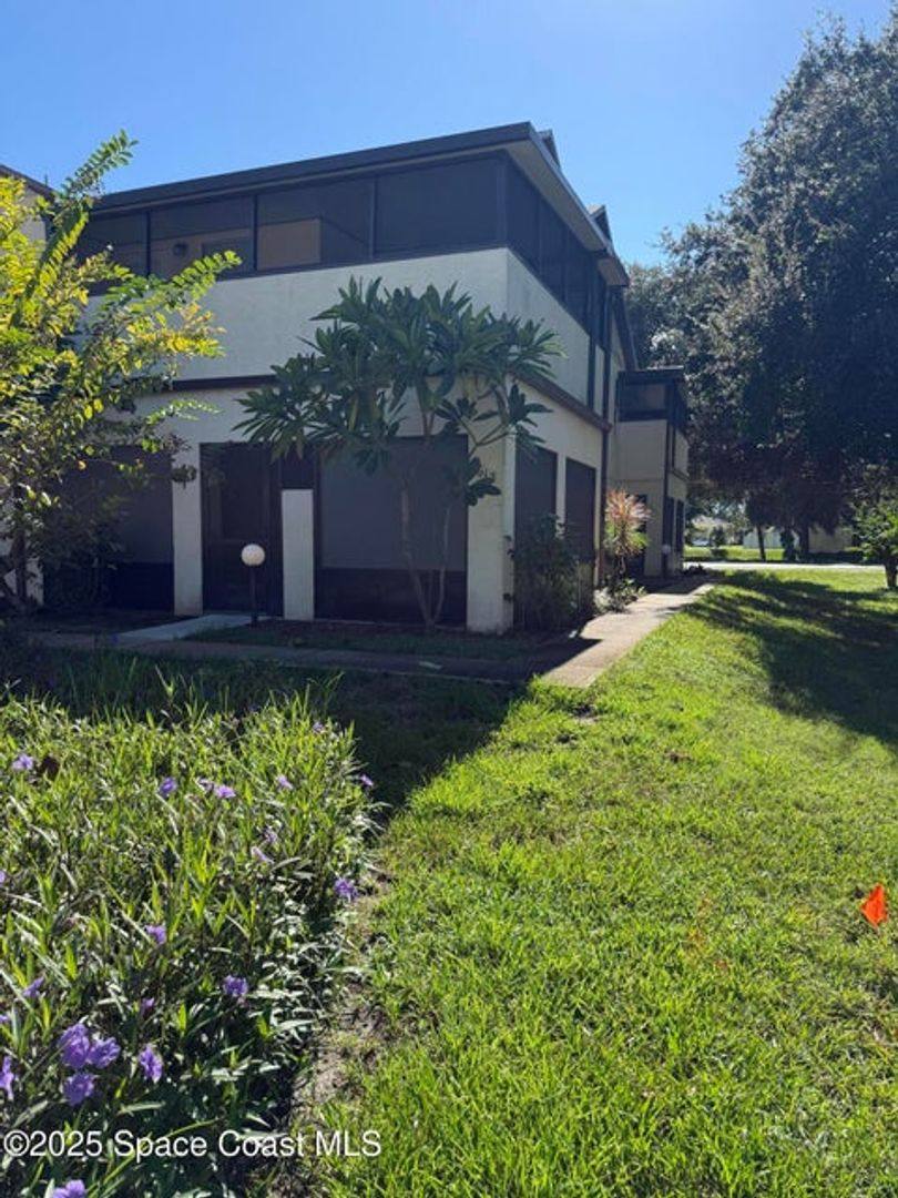 Townhouse for rent at 2613 S Park Ave, Titusville, FL 32780