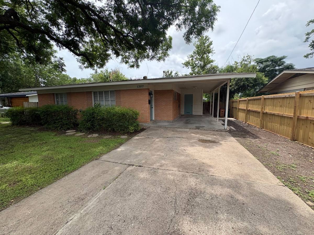 House for rent at 1307 Corona Dr, Austin, TX 78723