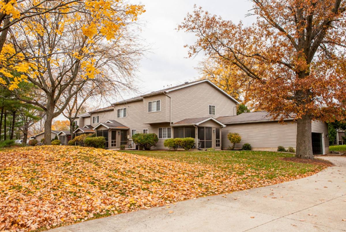 Townhouse for rent at 4560 Craftsbury Circle, Fort Wayne, IN 46818