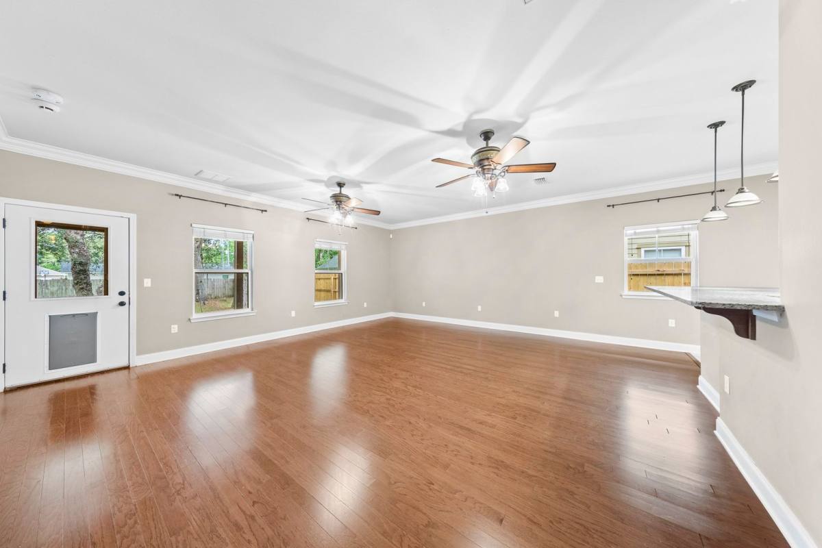 House for rent at 302 Palm Blvd N, Niceville, FL 32578