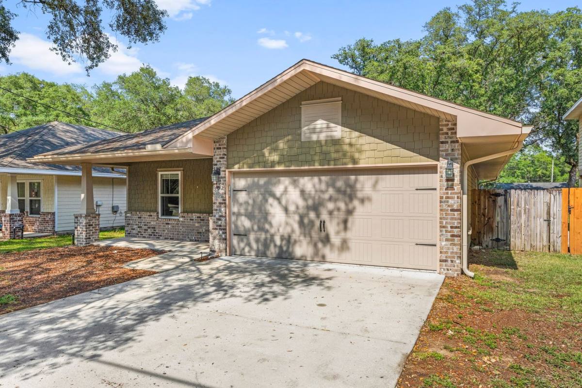 House for rent at 302 Palm Blvd N, Niceville, FL 32578
