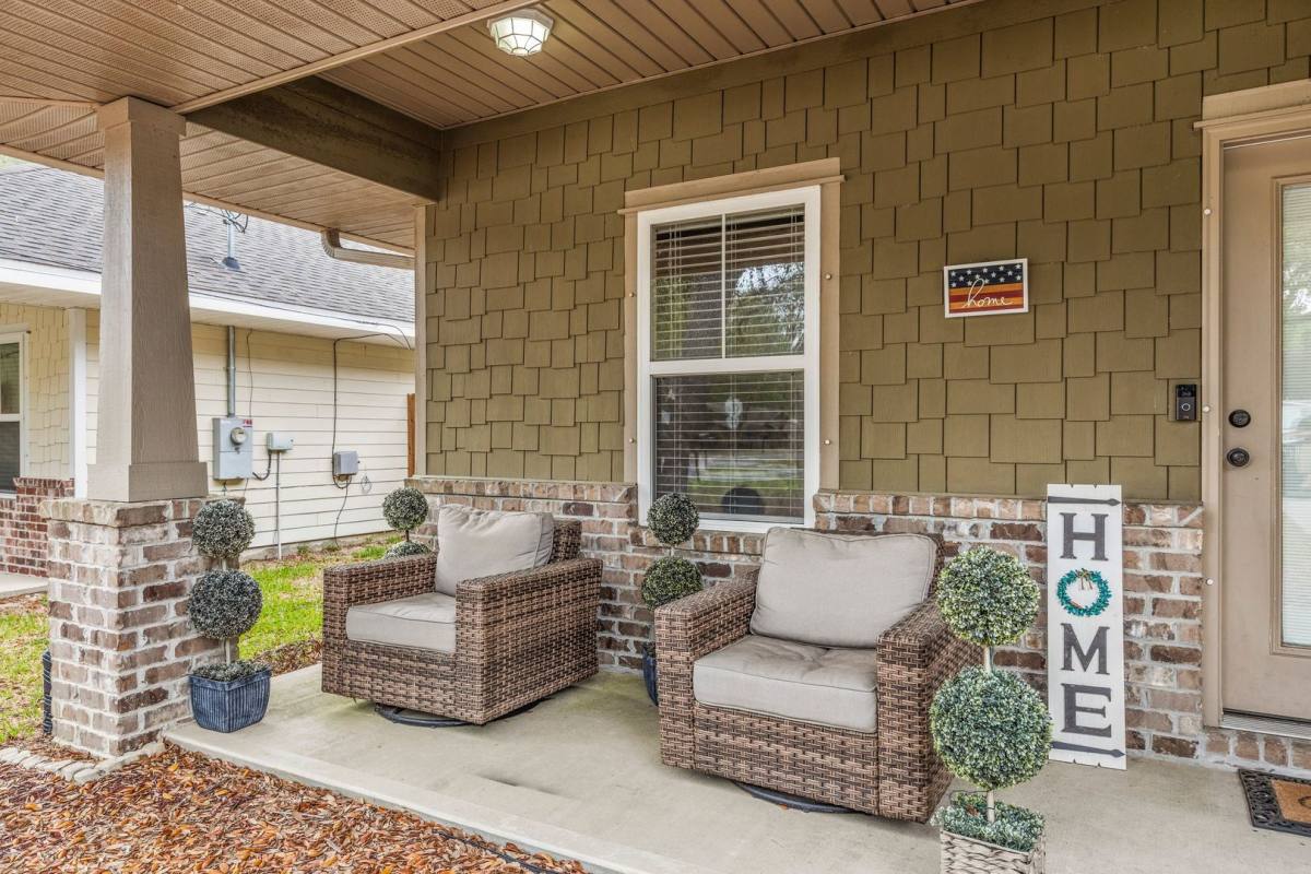 House for rent at 302 Palm Blvd N, Niceville, FL 32578