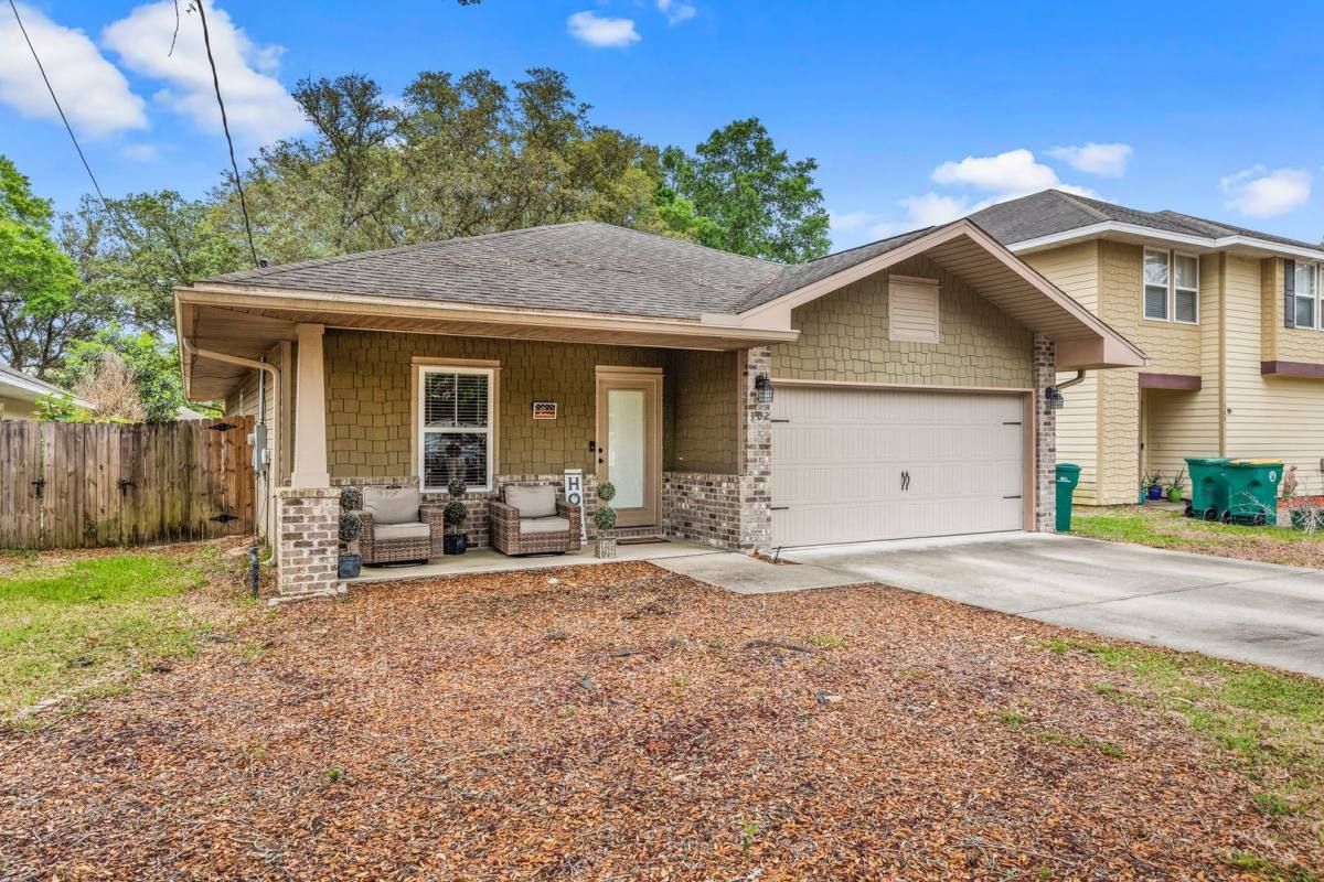 House for rent at 302 Palm Blvd N, Niceville, FL 32578