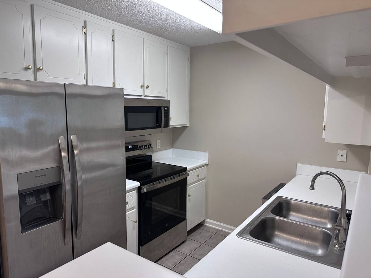 Apartment for rent at 132 S Springview Dr, Enterprise, AL 36330