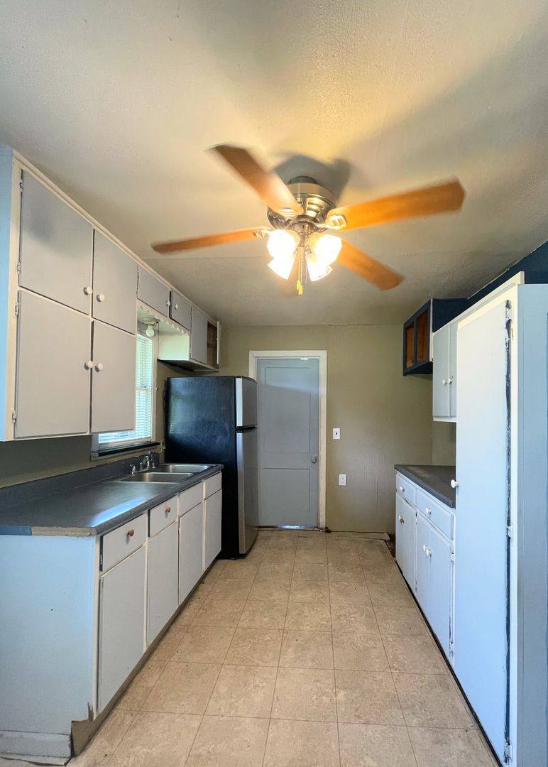 House for rent at 629 Duffy Rd, Hutchinson, KS 67501