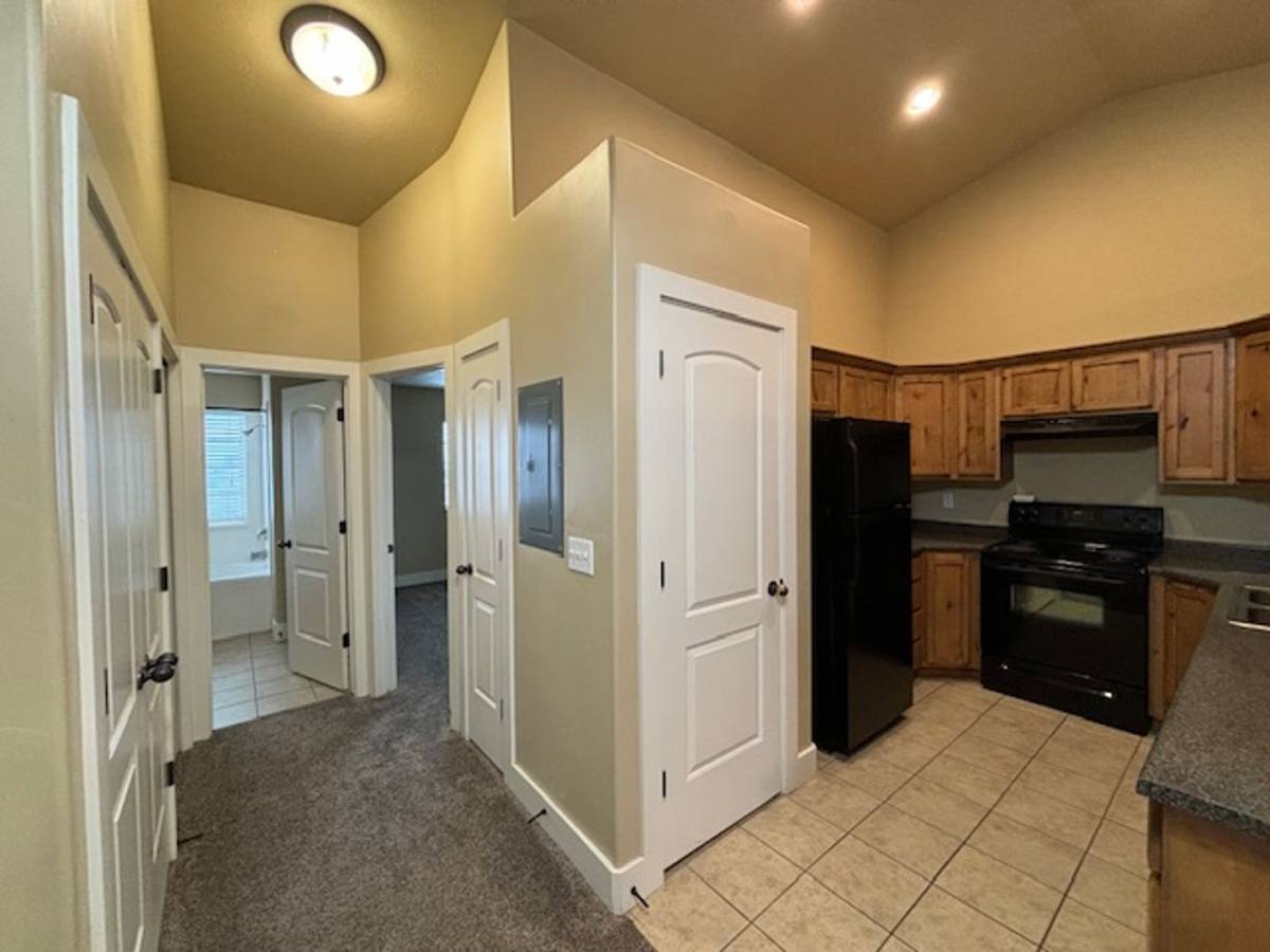 Apartment for rent at 233 Crescent View Lane, Tooele, UT 84074