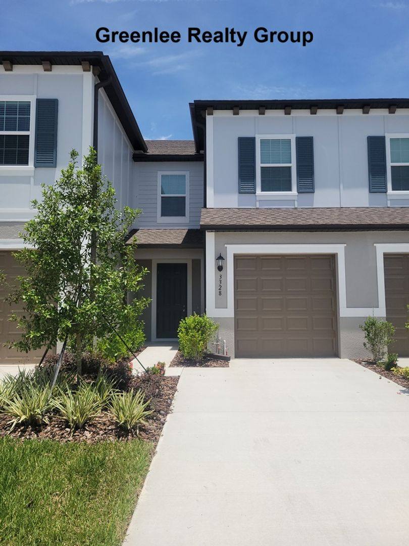 Townhouse for rent at 3328 Lapis Lake Dr, Zephyrhills, FL 33541