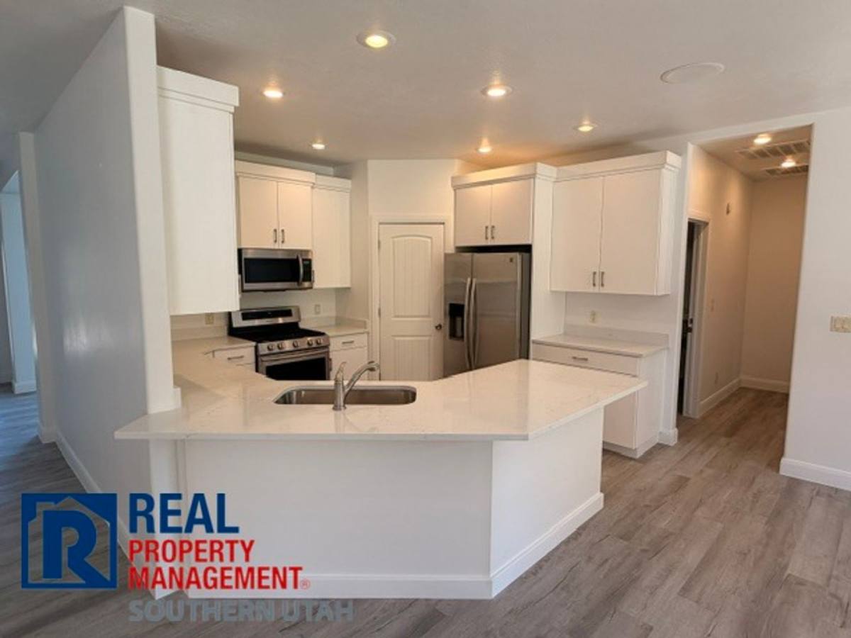 House for rent at 685 W Windsor Dr, Saint George, UT 84790