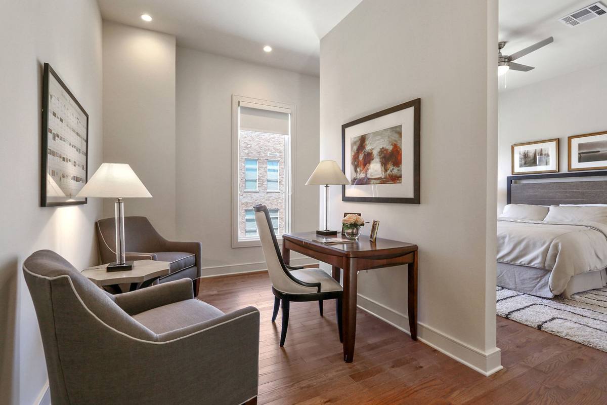 Townhouse for rent at 818-820 Dauphine St, New Orleans, LA 70116