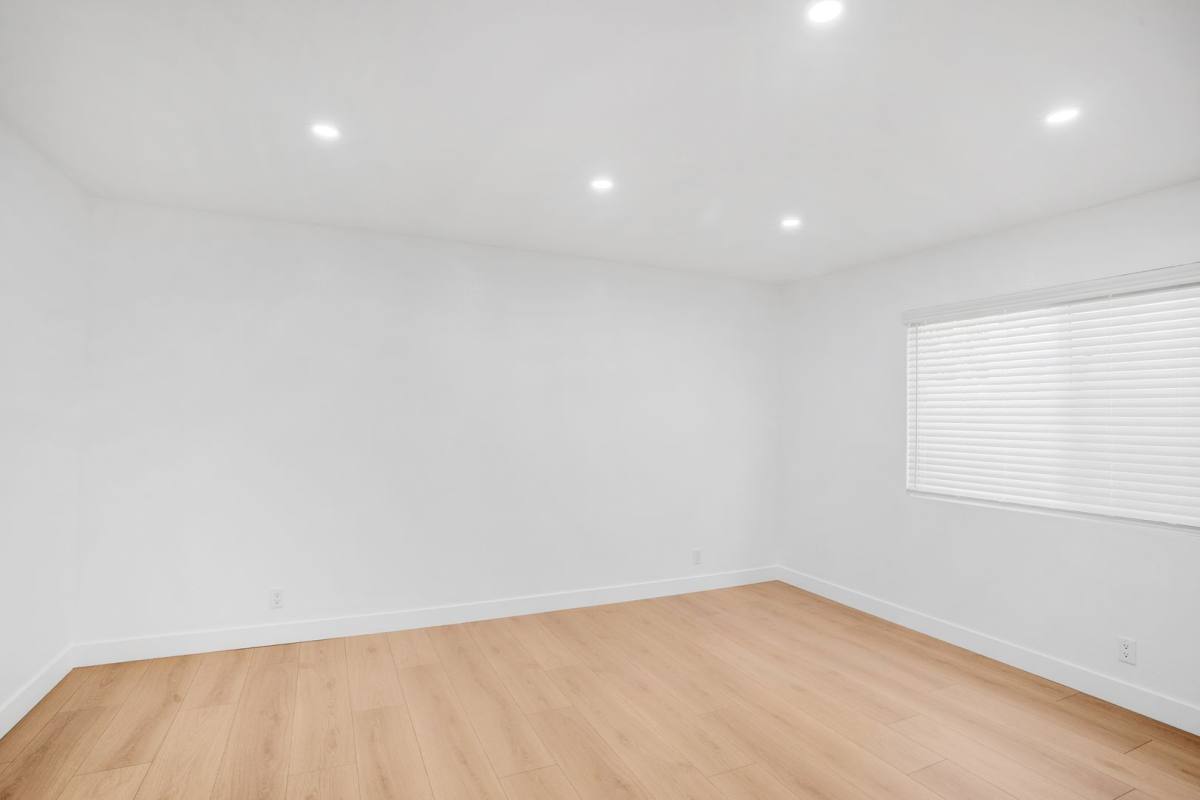 Apartment for rent at 124 - 126 S Marengo Ave, Alhambra, CA 91801